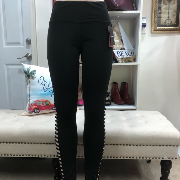 Dunlop Sport  High Rise  Ripped Side Leggings - Picture 5 of 9